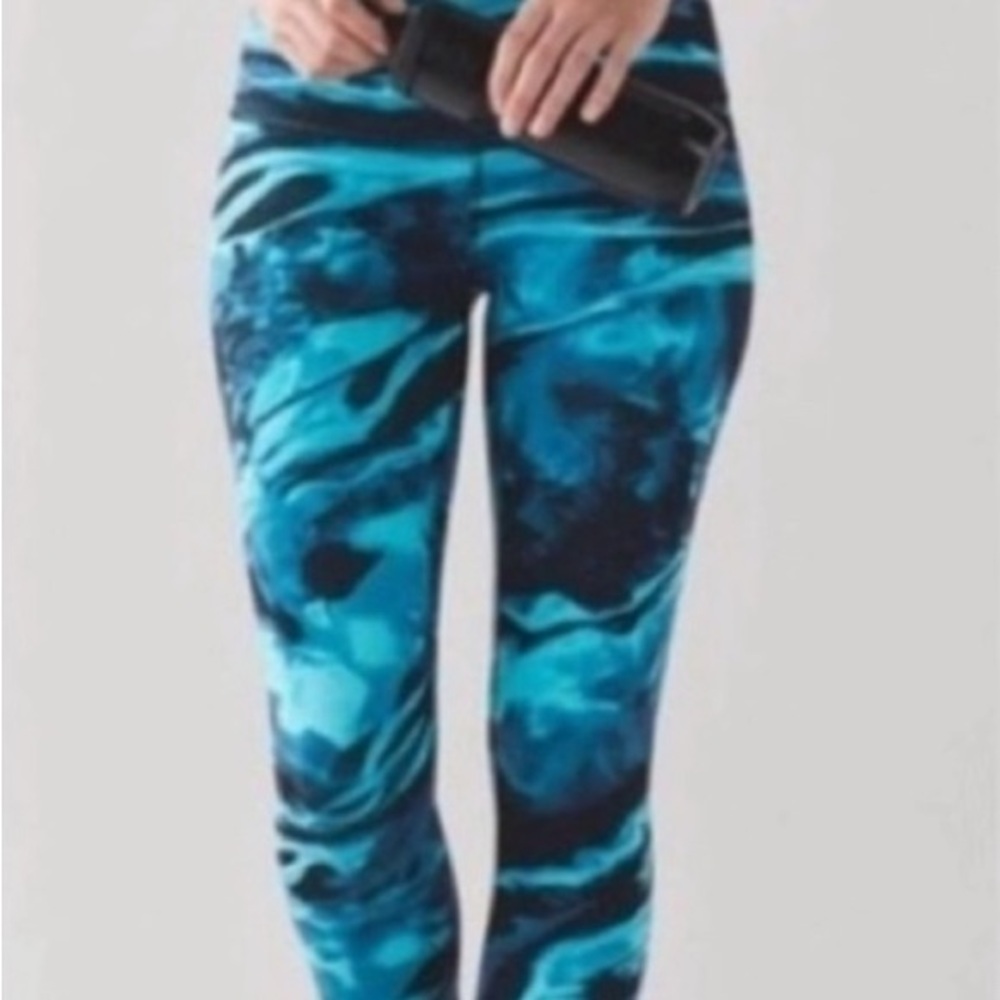 Lululemon Athletica Teal and Black Women's Leggings